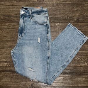 WOMENS HOLLISTER ULTRA HIGH RISE MOM JEANS
